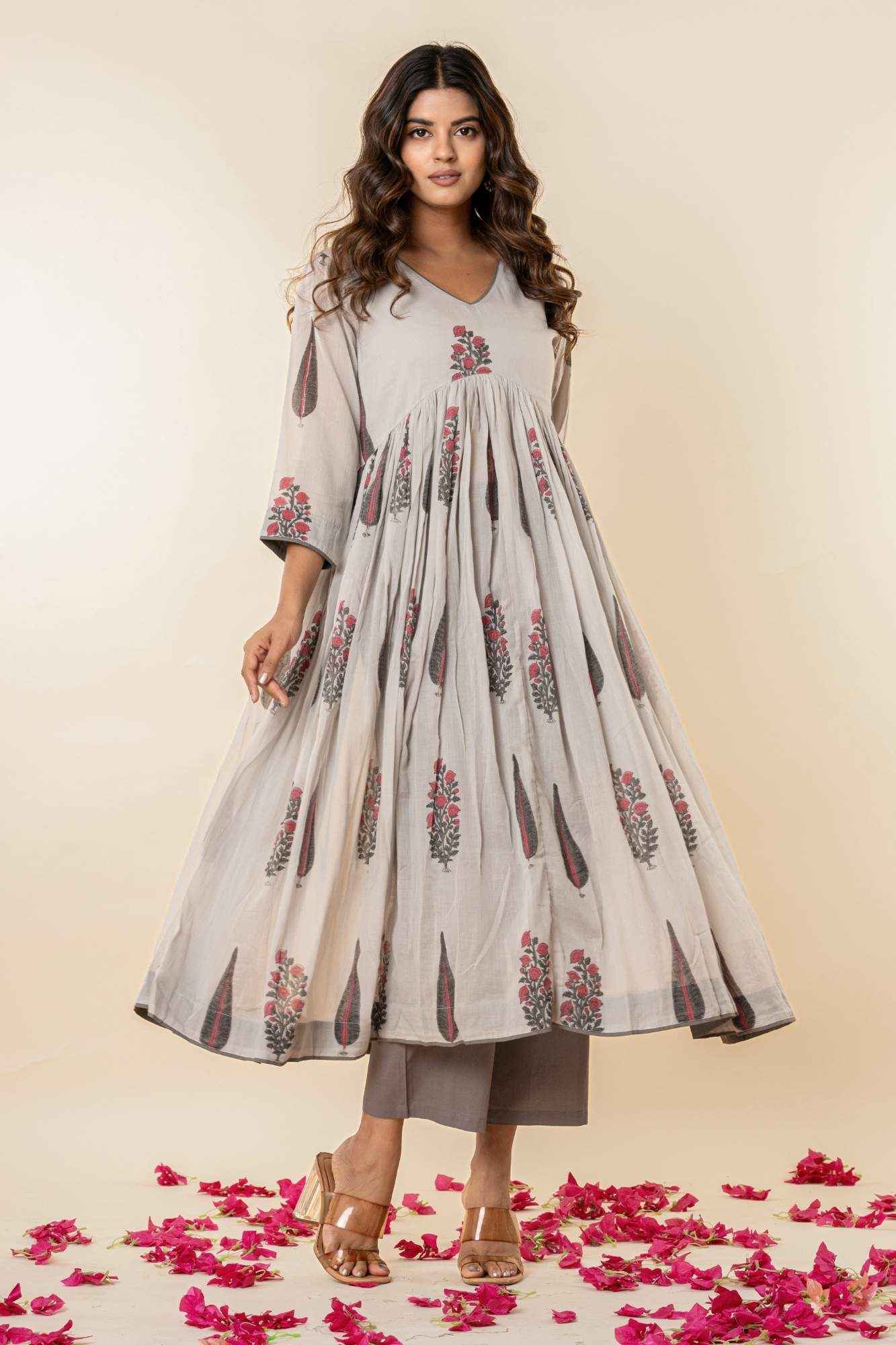 Light Grey Mulmul Gathered Kurta (Set of 2)