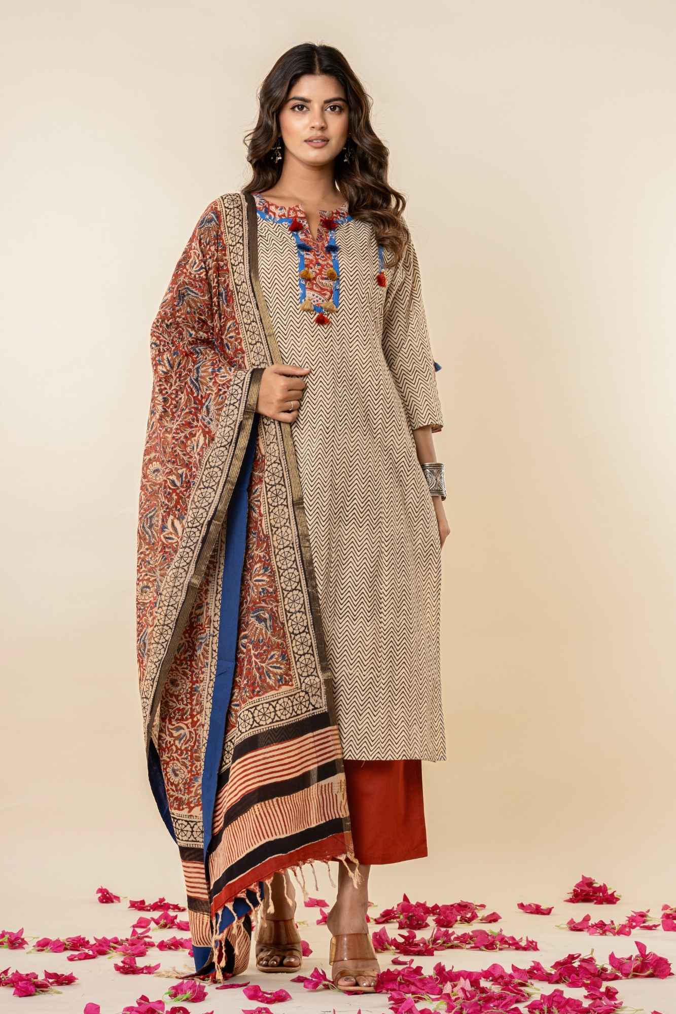 Cream Zig-Zag Bagru Print Cotton Kurta Set with Dupatta (Set of 3)