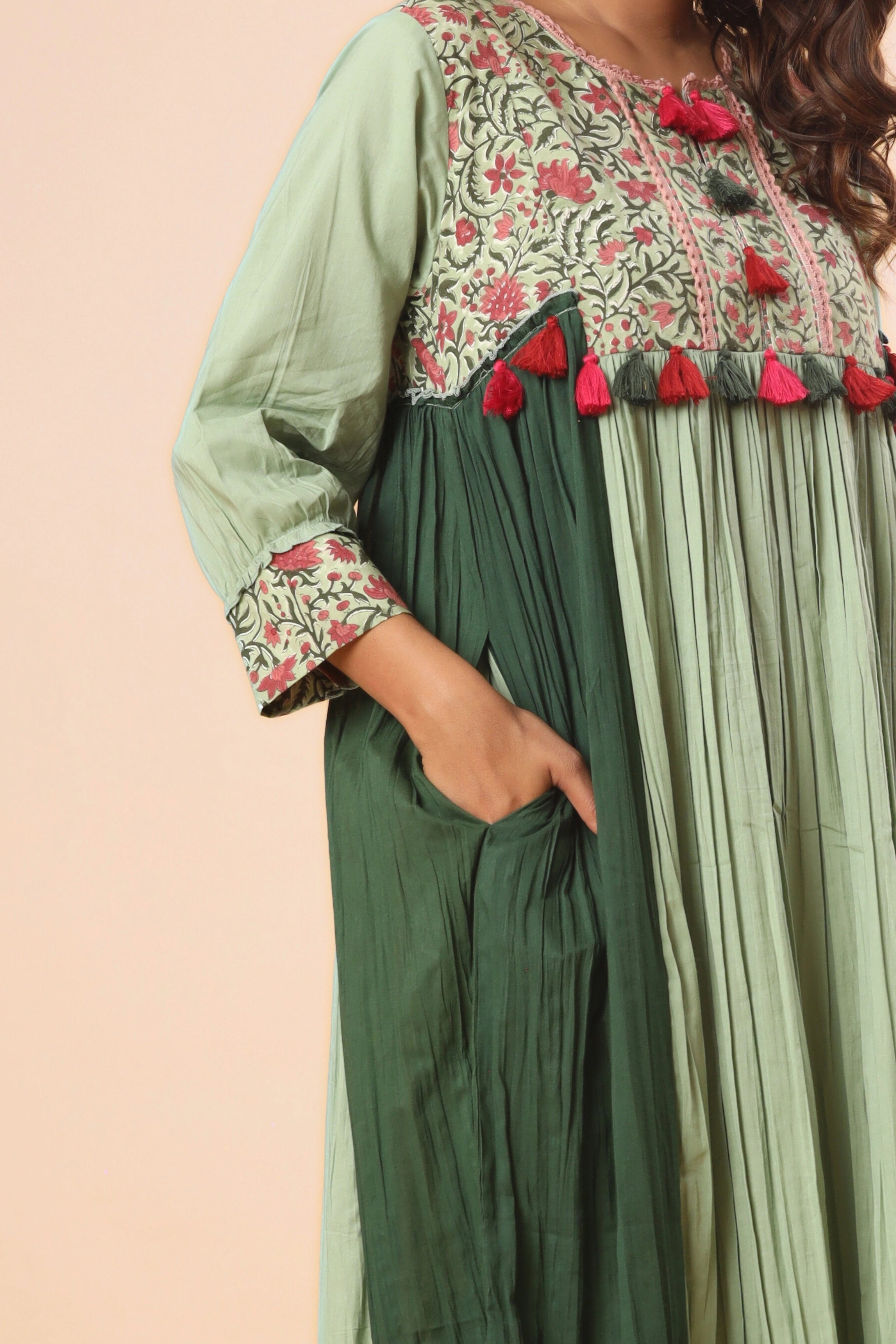 Gulbahar Kurta (Pants included)