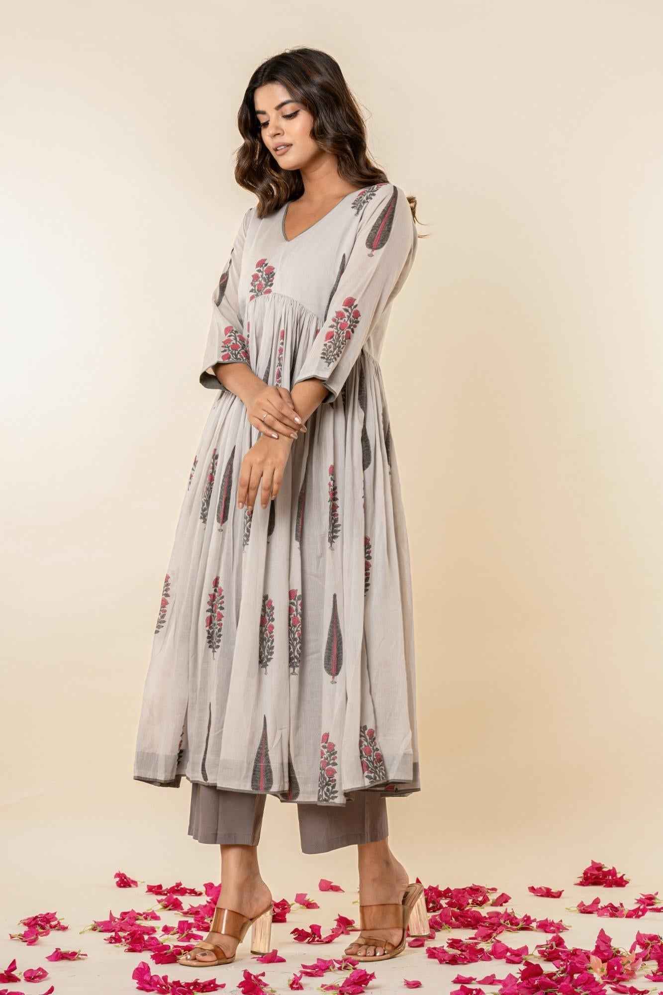 Light Grey Mulmul Gathered Kurta (Set of 2)