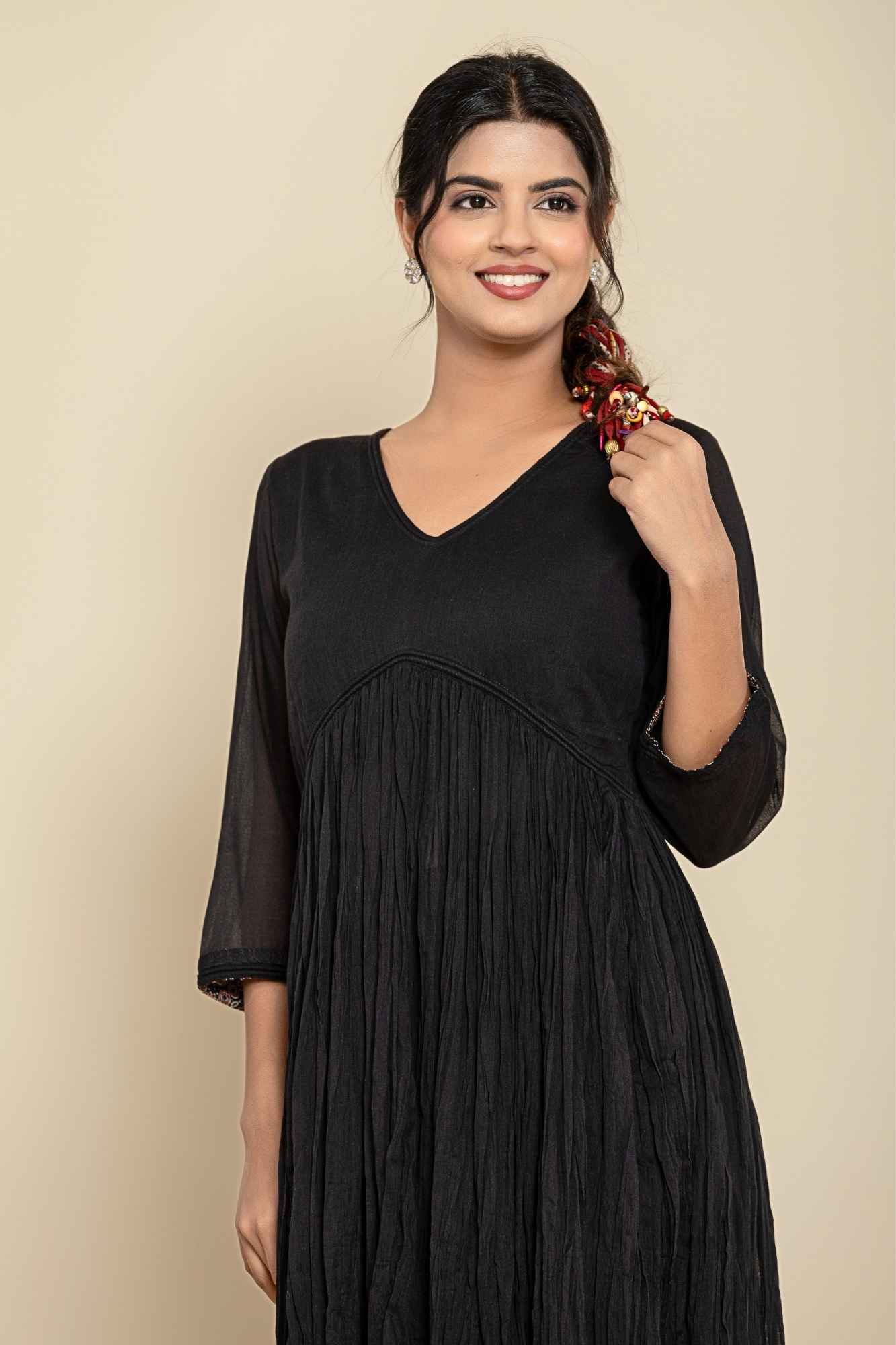 (Set of 2) Naksh Black Cotton Gathered Kurta And Pants