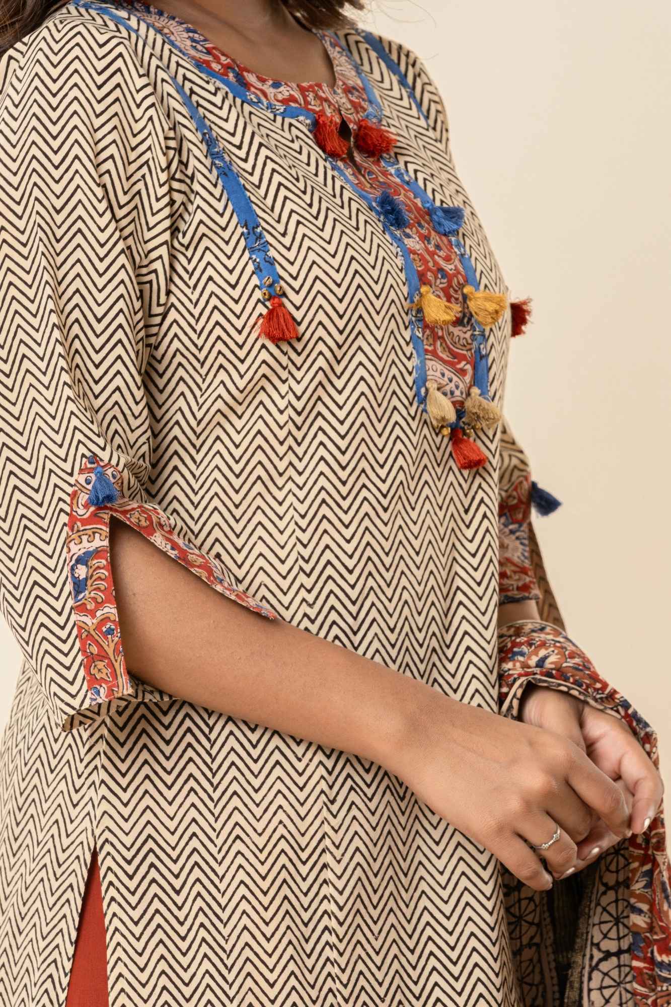 Cream Zig-Zag Bagru Print Cotton Kurta Set with Dupatta (Set of 3)