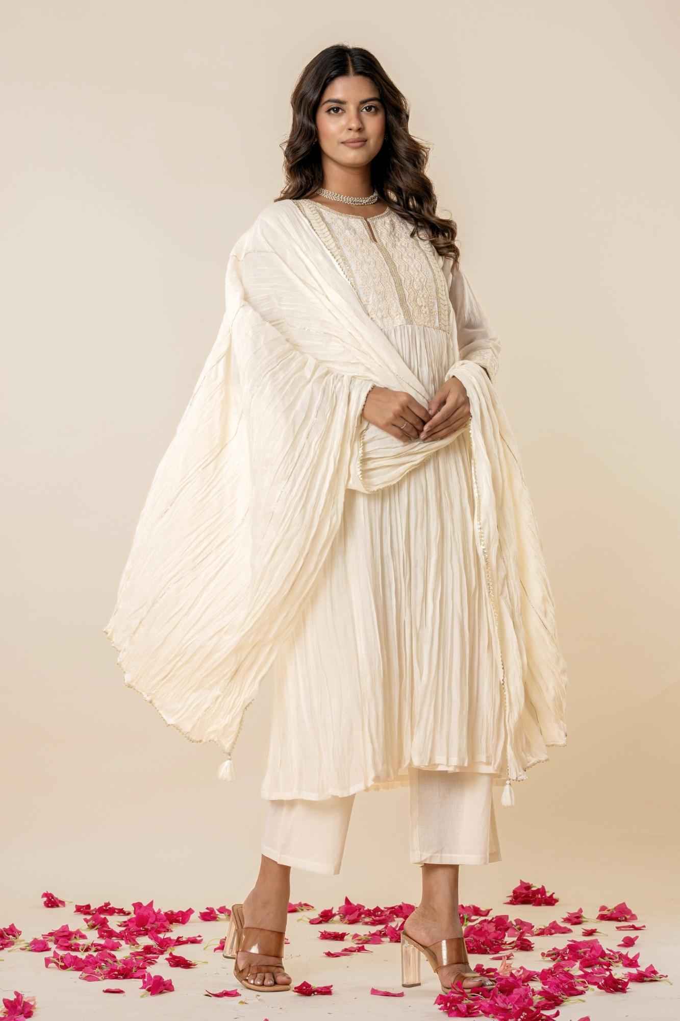 Embroidered White Gathered Kurta (Set of3)