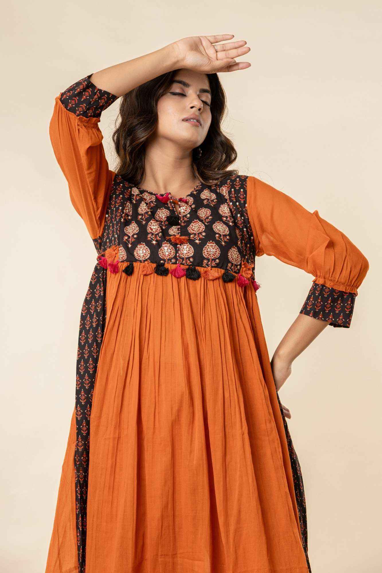 Amber Charm Gathered Kurta (Set of 2)