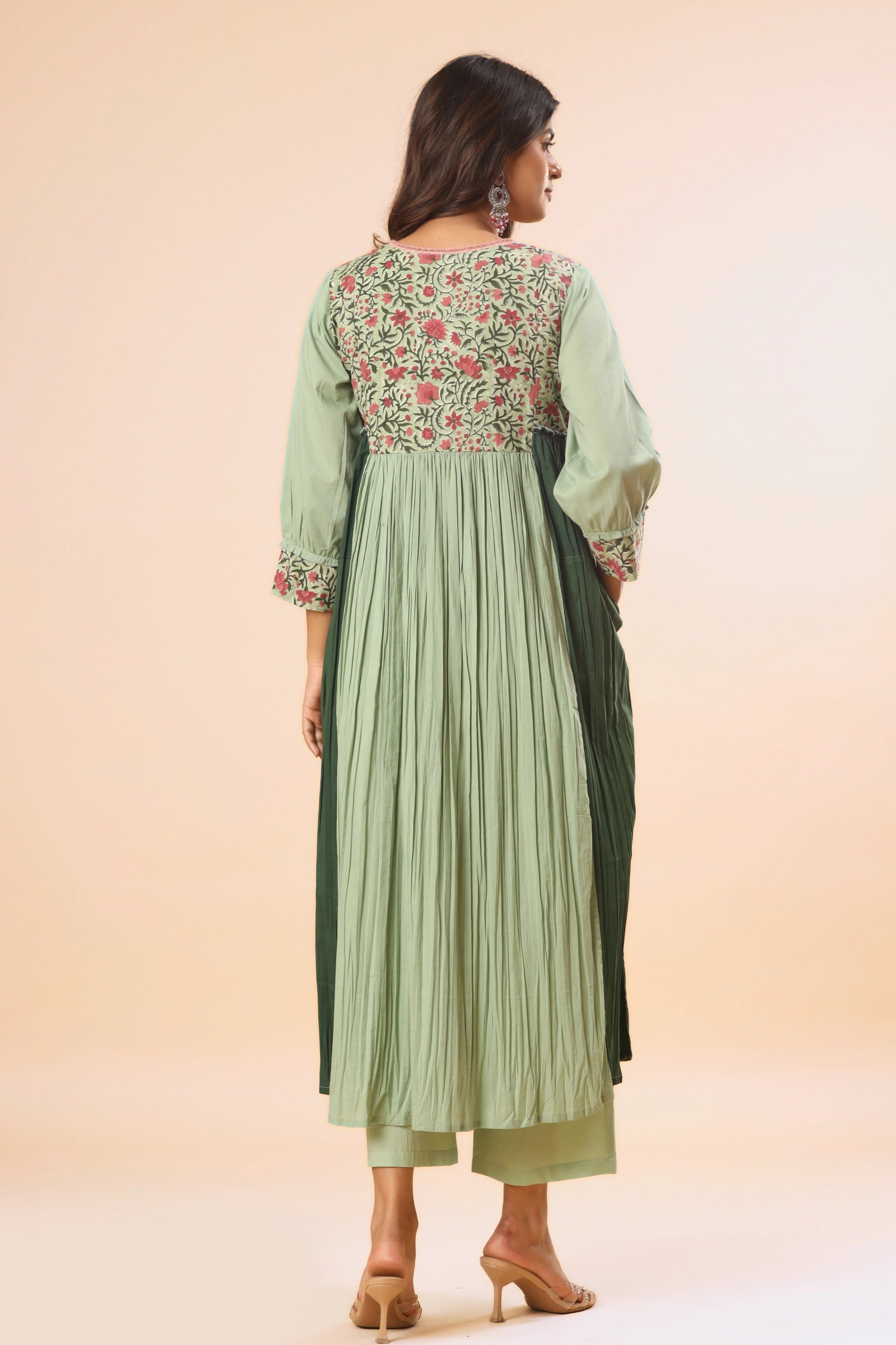 Gulbahar Kurta (Pants included)