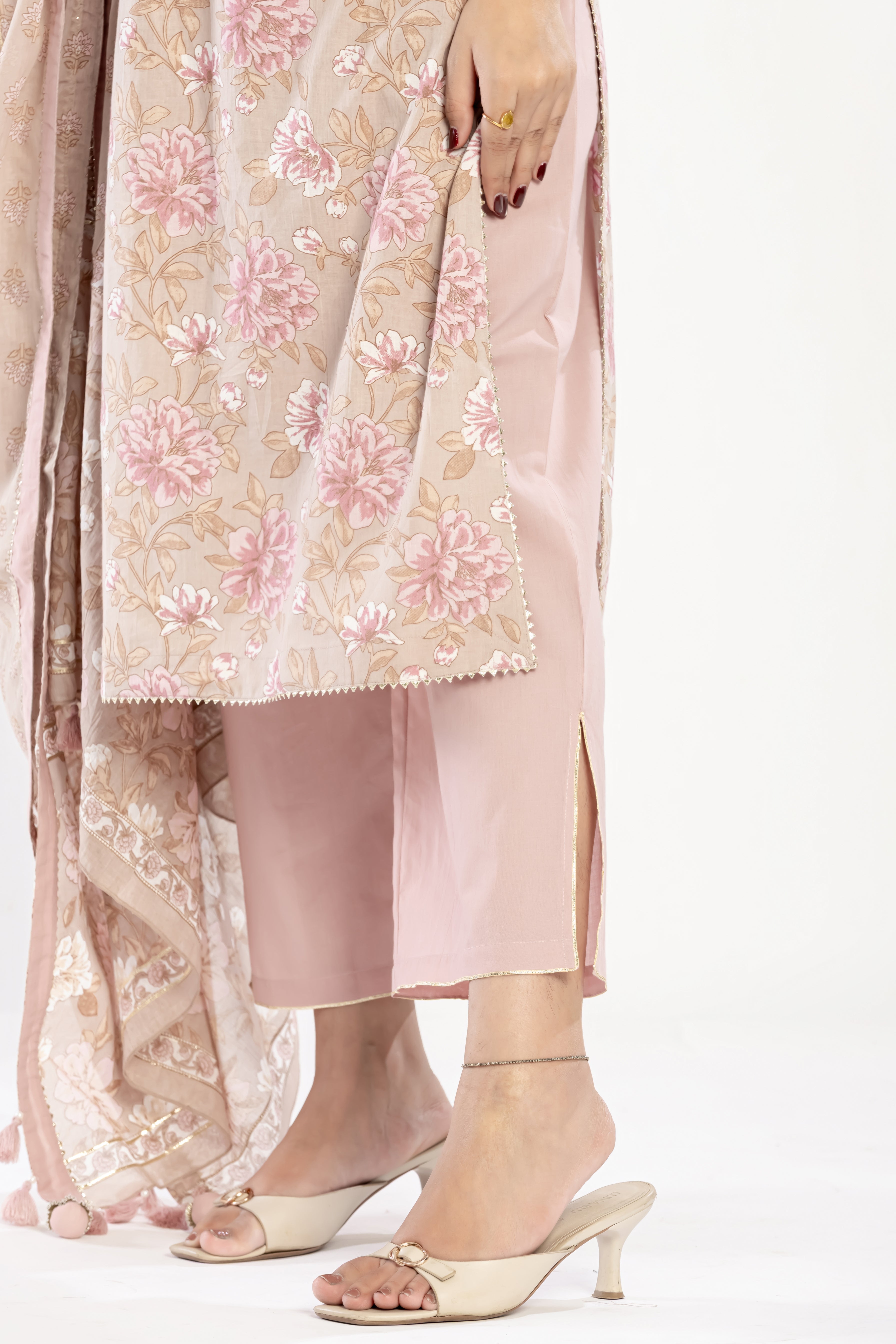 Gota Lace Cotton Kurti Set