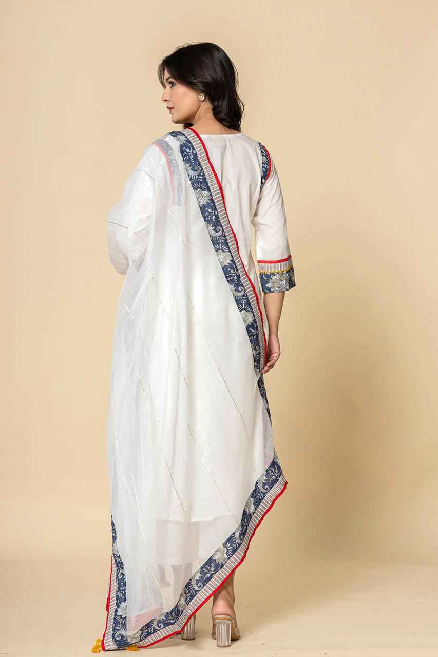 (Set of 2) Naksh White Straight Kurta And Dupatta
