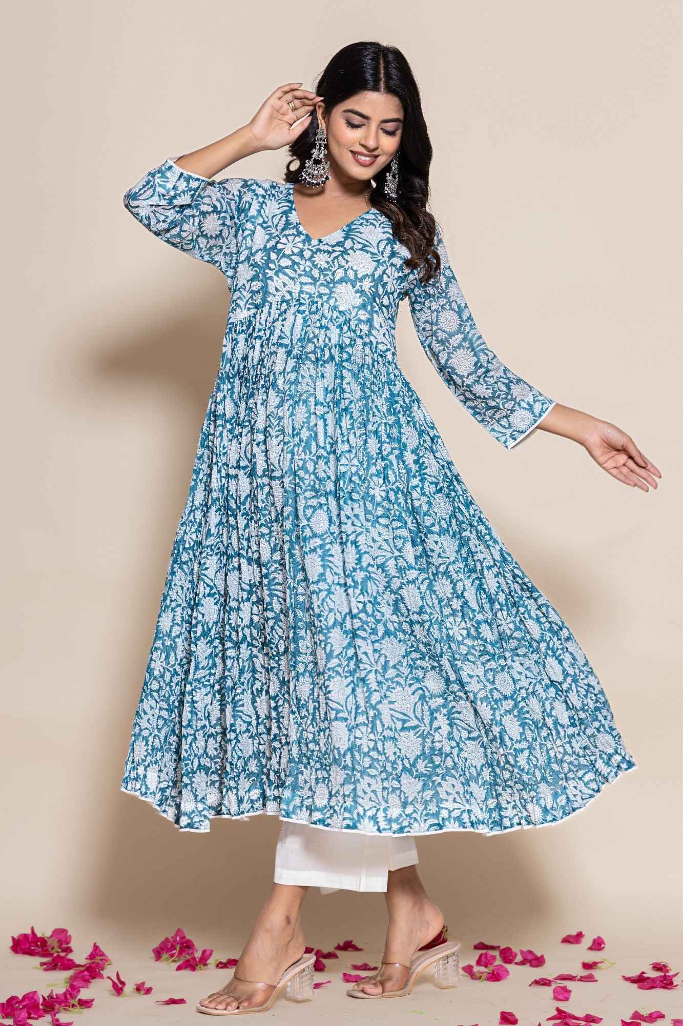 Naksh Blue Floral Printed Gathered Kurta