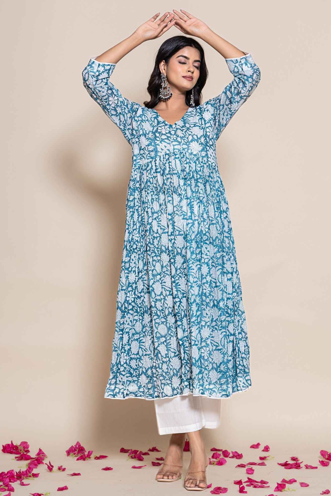 Naksh Blue Floral Printed Gathered Kurta
