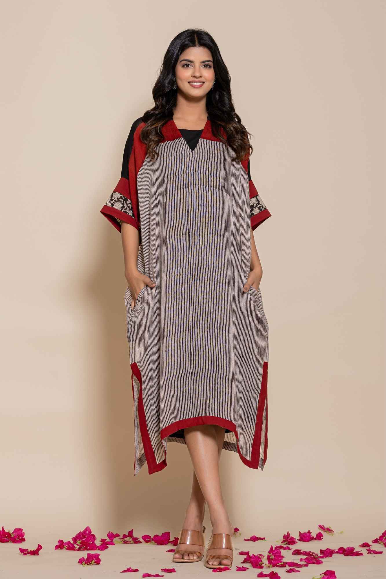 Naksh Pure Linen Free Size Black Kaftan-Dress With Customizable Inner