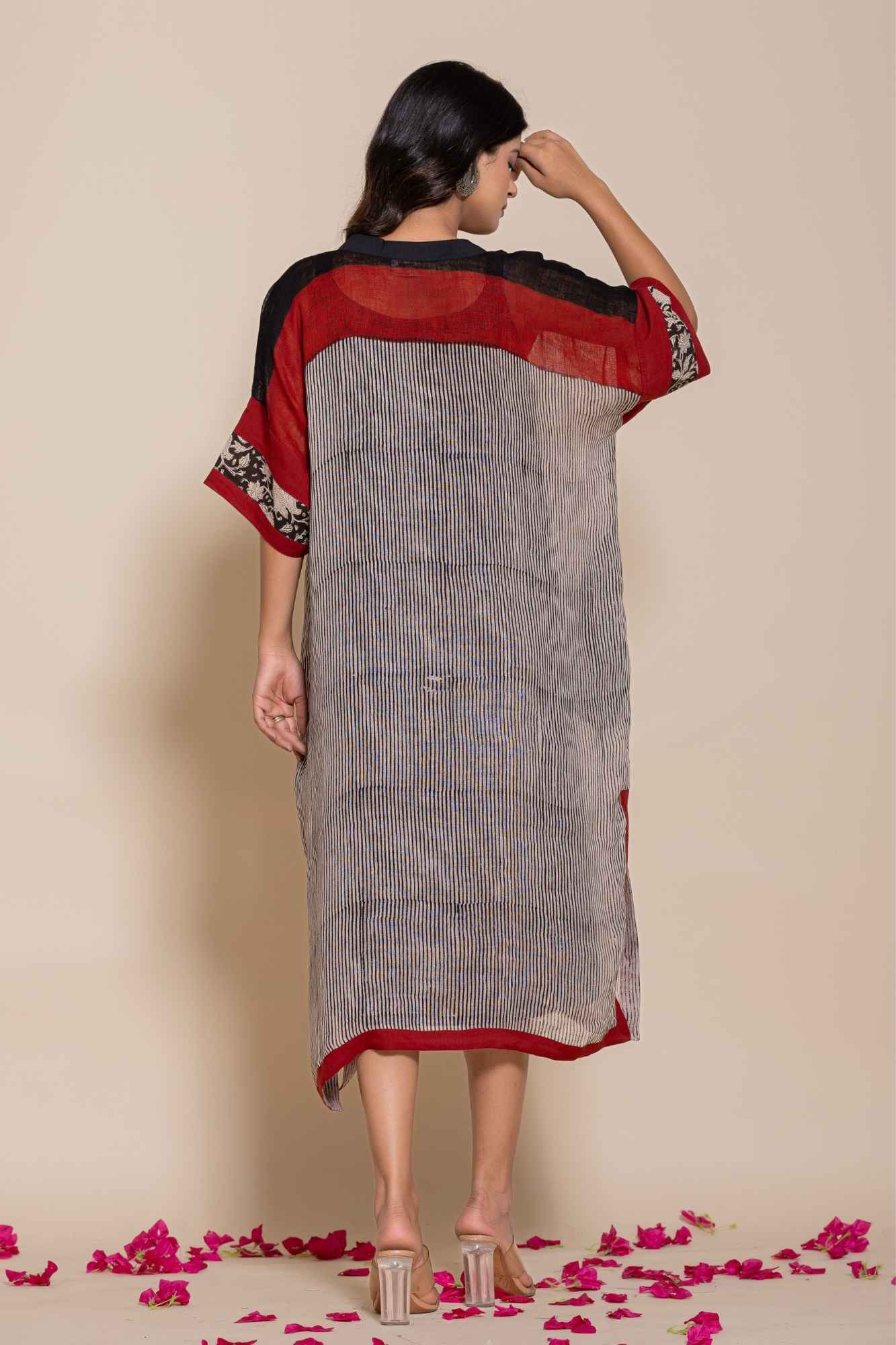 Naksh Pure Linen Free Size Black Kaftan-Dress With Customizable Inner