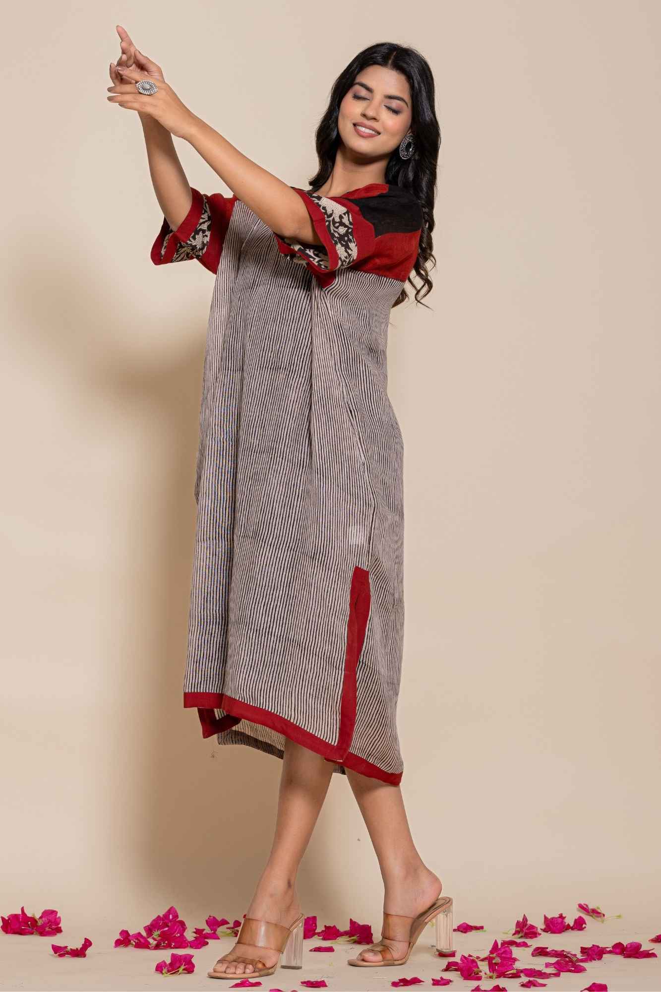 Naksh Pure Linen Free Size Black Kaftan-Dress With Customizable Inner