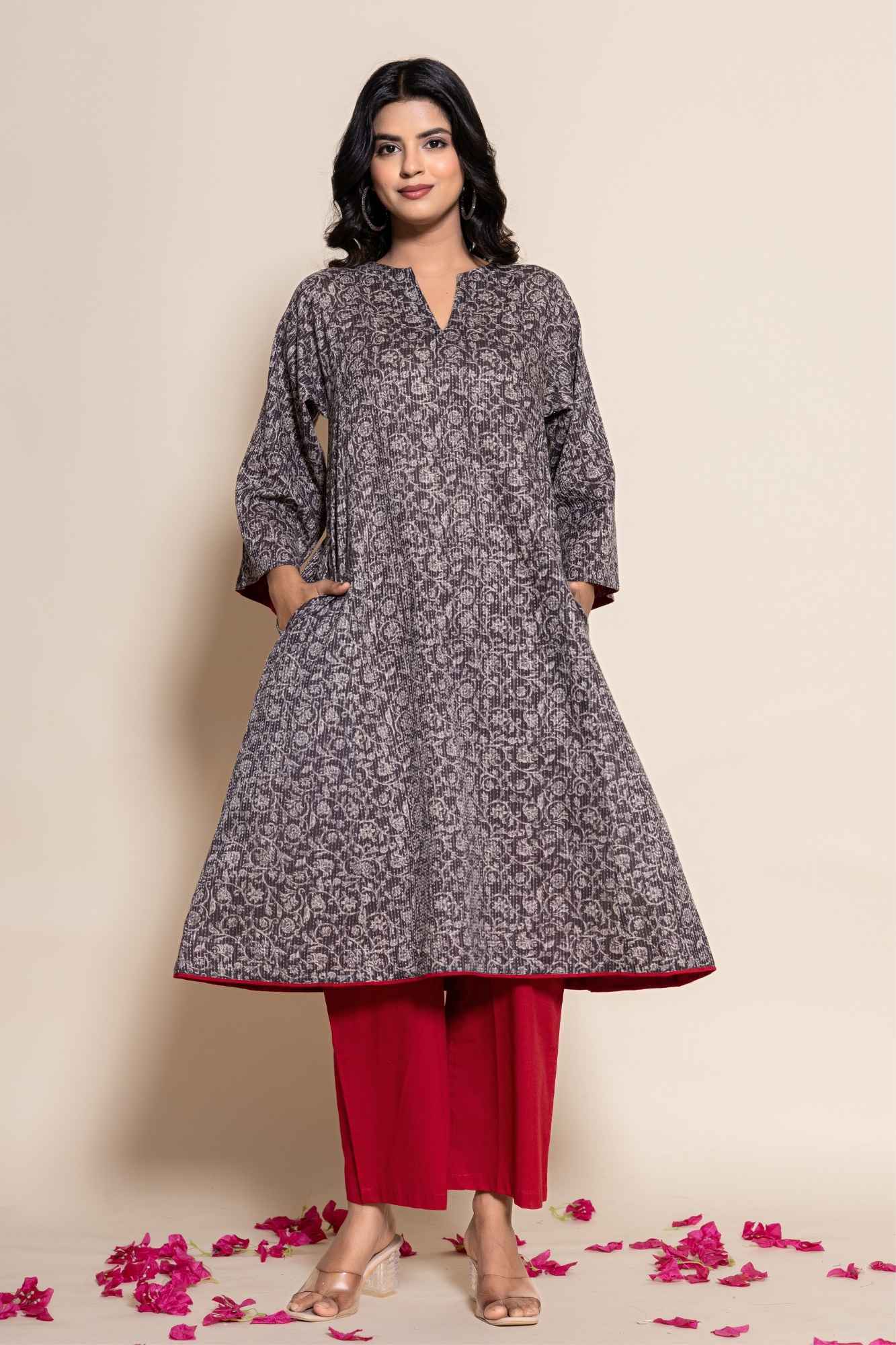 (Set of 2) Naksh Grey Katha Printed Kurta And Maroon Pants