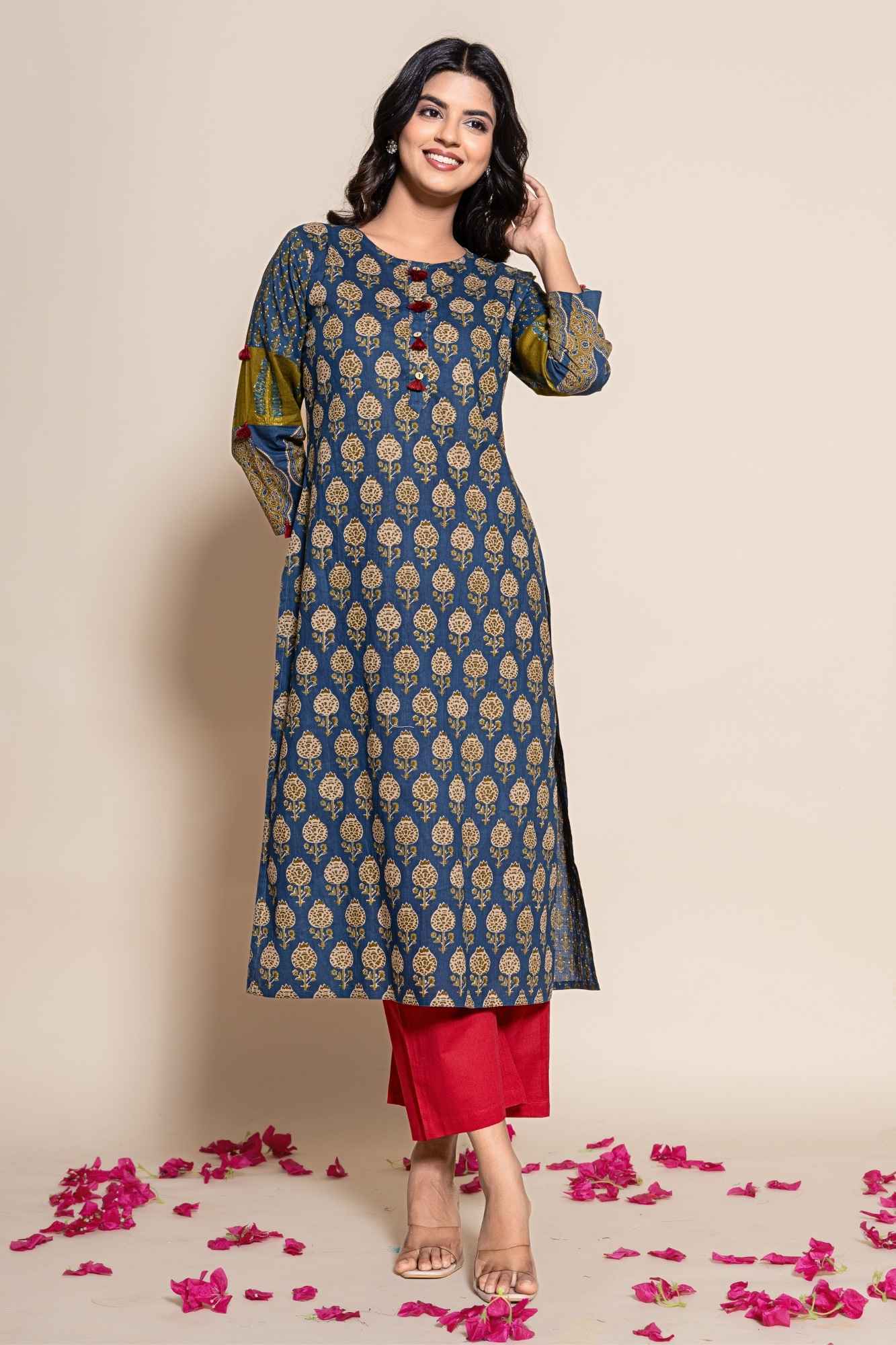 (Set of 2) Naksh Blue Cotton Straight Printed Kurta and Maroon Pants