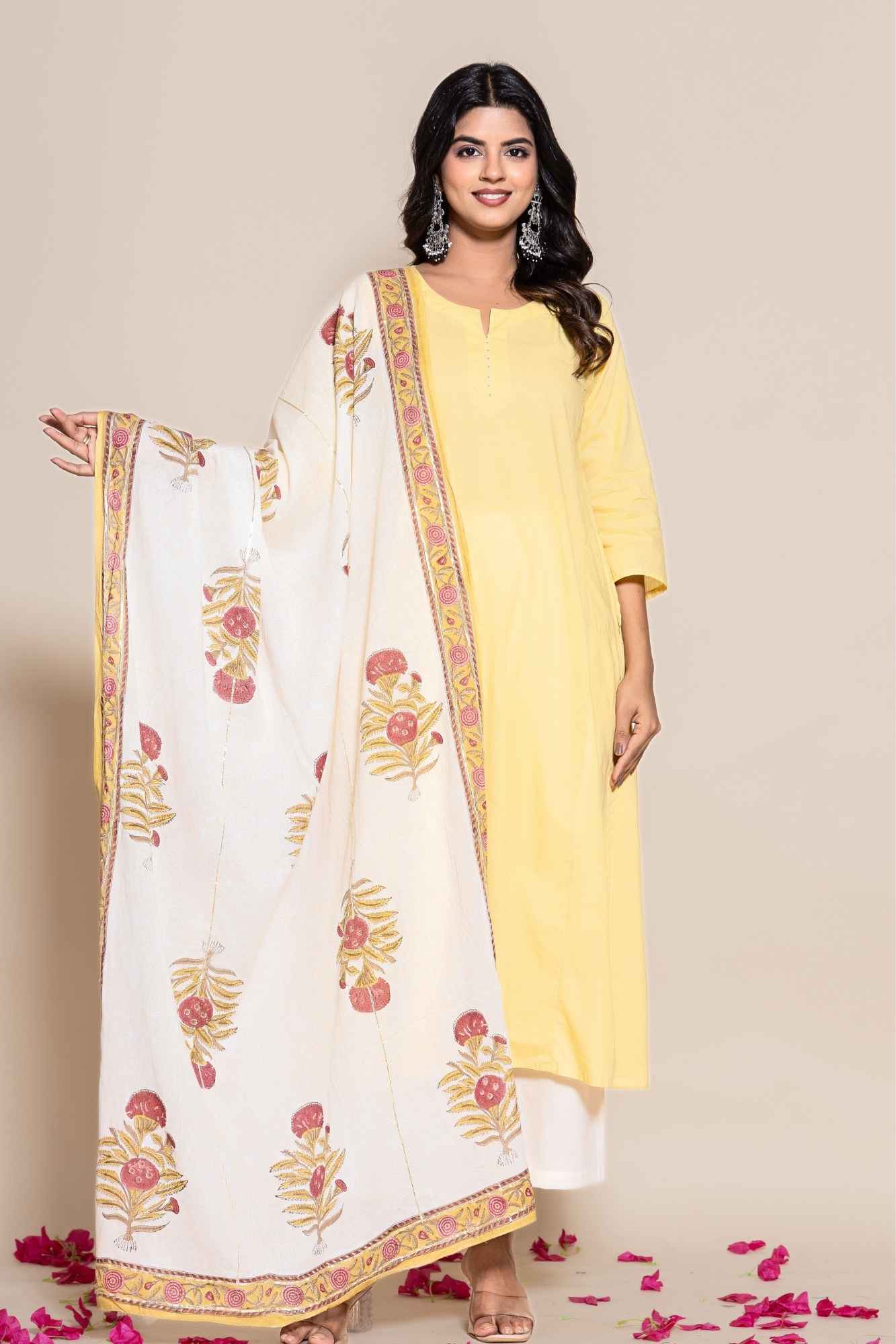 (Set of 2) Naksh Yellow Cotton Solid Kurta And Printed Dupatta