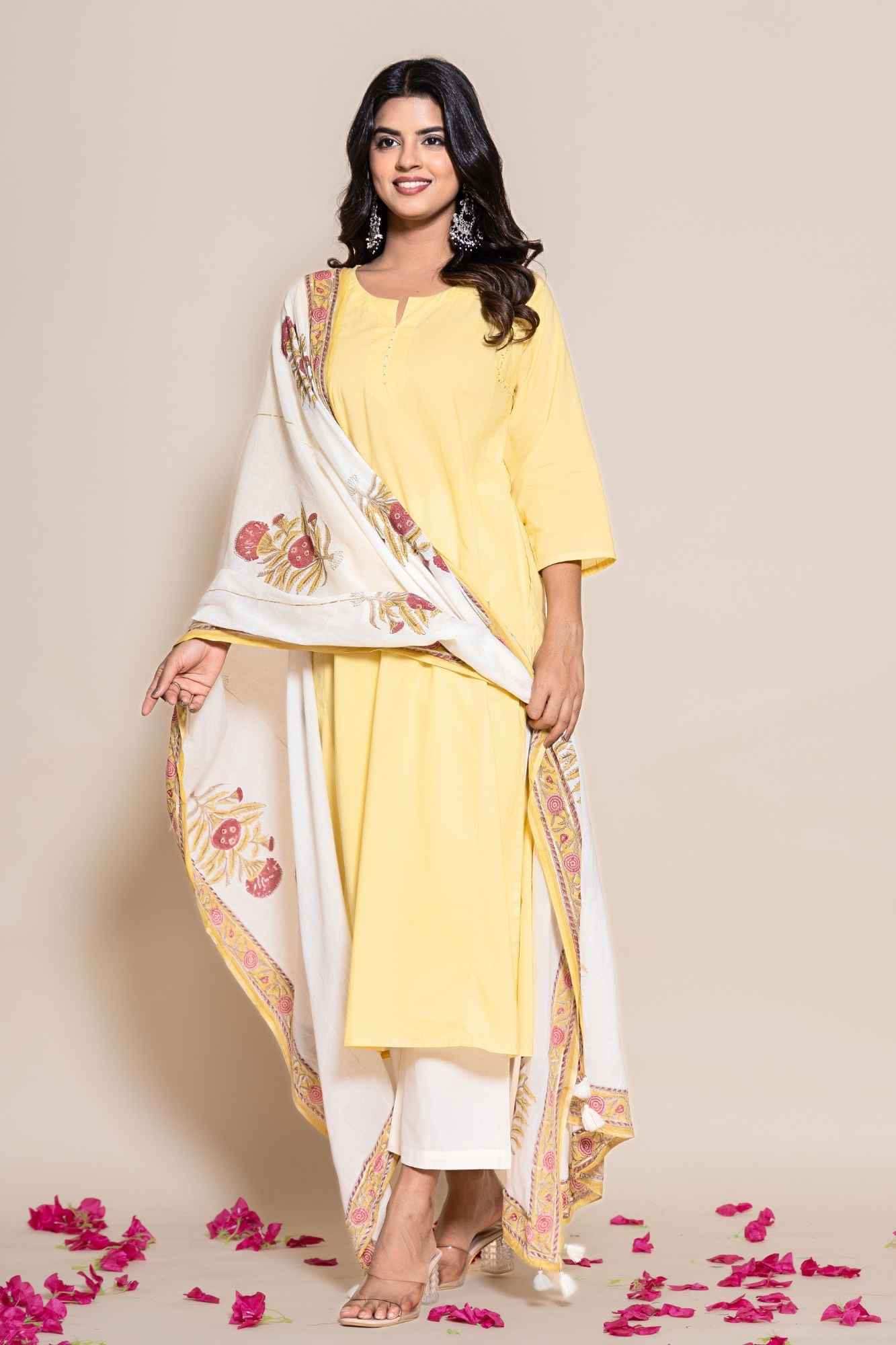 (Set of 2) Naksh Yellow Cotton Solid Kurta And Printed Dupatta