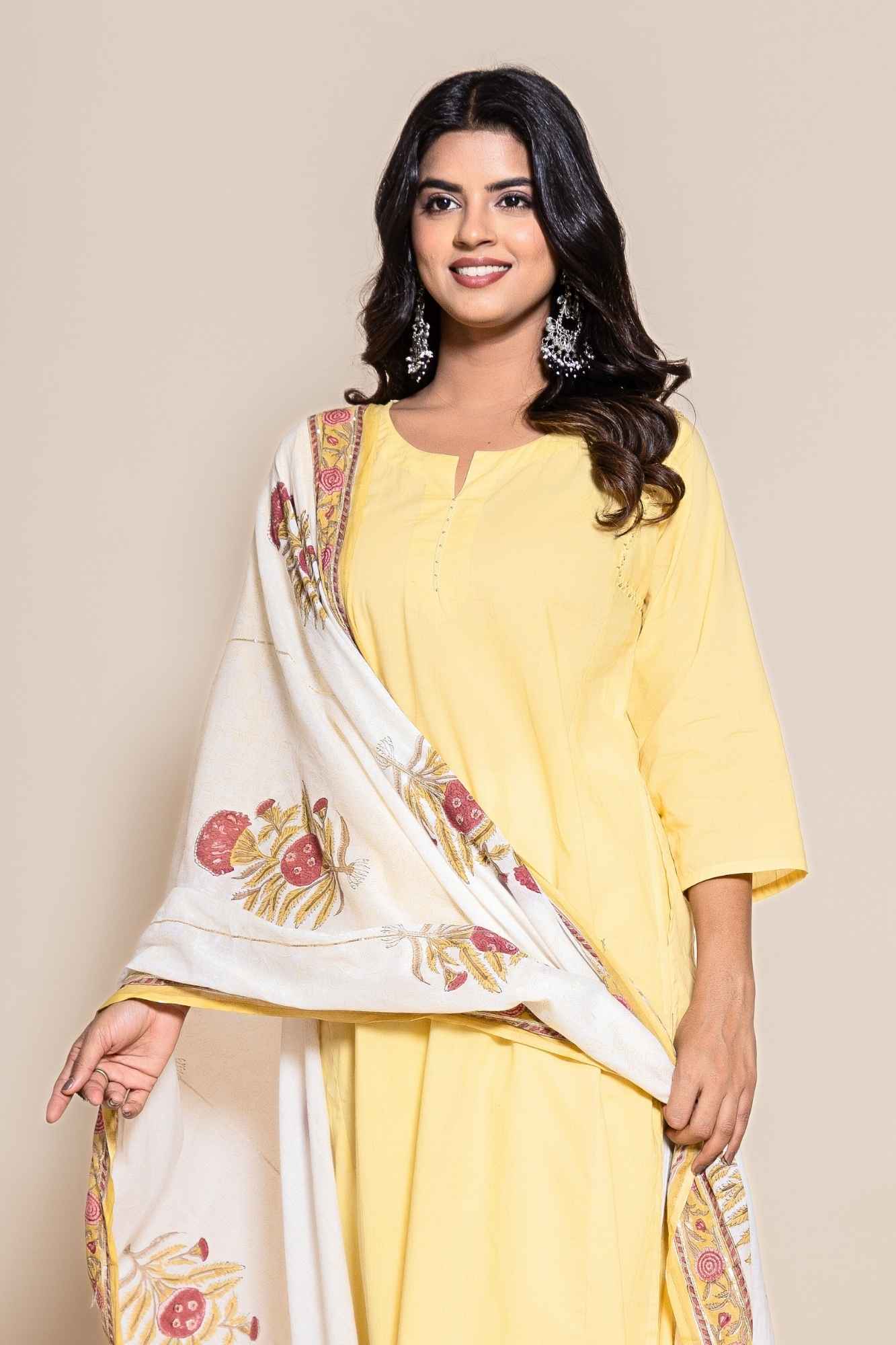 (Set of 2) Naksh Yellow Cotton Solid Kurta And Printed Dupatta