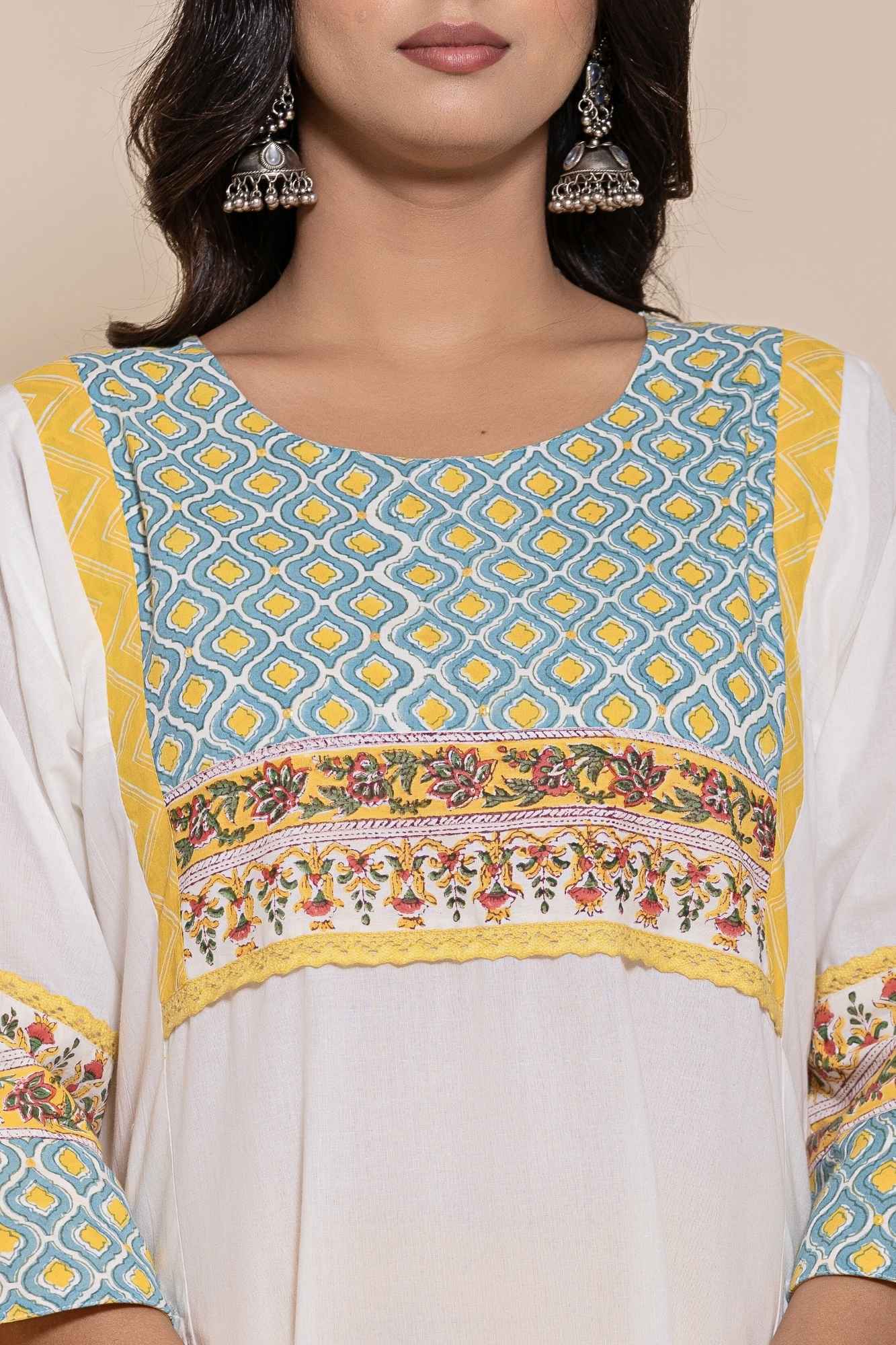 (Set of 2) Naksh White Cotton Kurta Pants And Shaded Dupatta