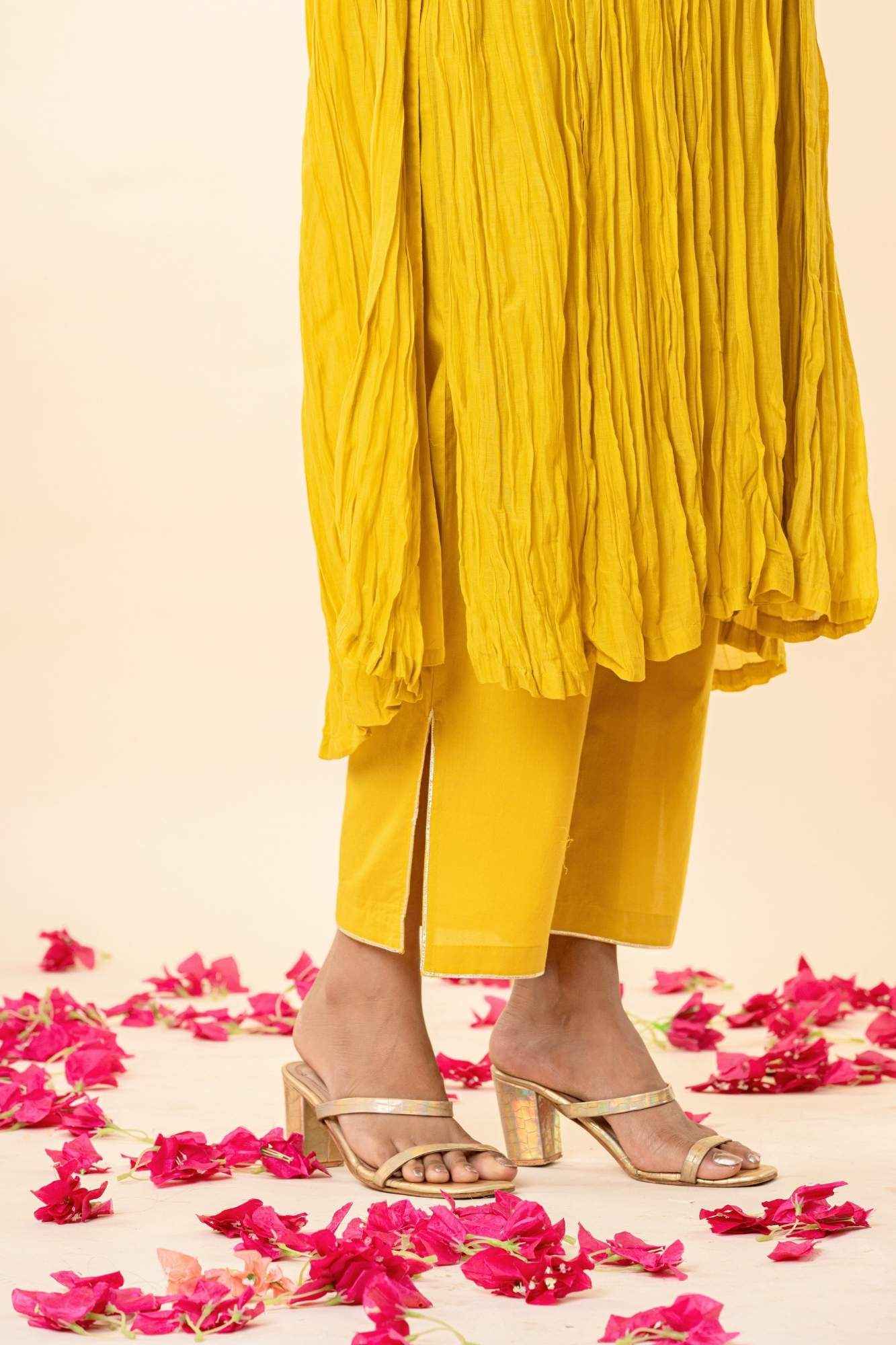 Sunlit Mustard Zardozi Kurti Pant (Set of2)